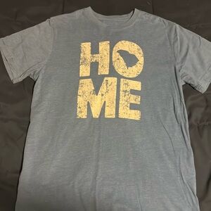 Men’s t-shirt size large